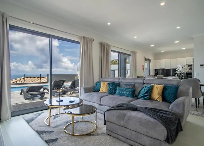 Arizonna Arco da Calheta (Madeira)